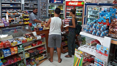 Küçük marketlerde artık sigara satılmayacak mı? Açıklama geldi