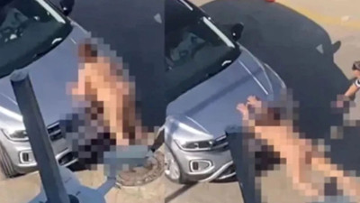 Akıl almaz görüntü: Çıplak kadın vatandaşlara saldırdı