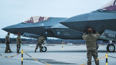 Berlin 'ABD'den bağımsızlık' dedi, yine F-35 peşine düştü