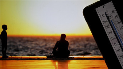 53 derece sıcaklık uyarısı: Bir ilde nem yüzde 80'e ulaştı