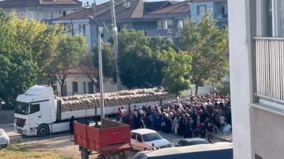 Bursa'da 30 ton ürün ücretsiz dağıtıldı!