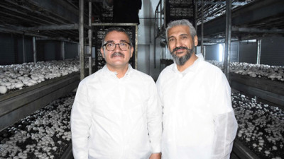 Memurluktan girişimciliğe: Ayda 15 ton satıyor, enerjisini bile kendi üretiyor!