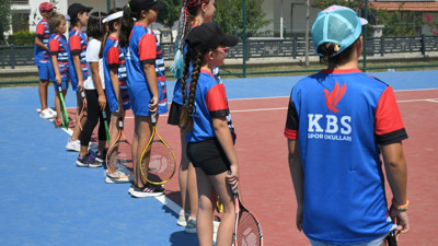 Aydın Kuşadası'nda sporculara ücretsiz destek