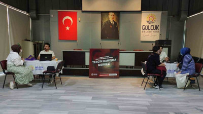 Kocaeli Gölcük'te üniversite adayları için ücretsiz
