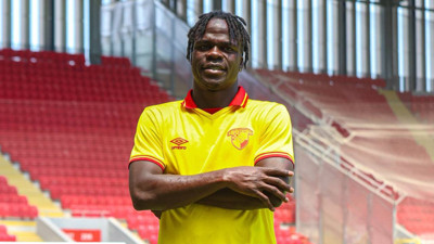 Göztepe, Junior Olaitan'ı transfer etti