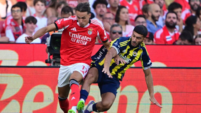 Fenerbahçe, Benfica'ya 3-2 kaybetti