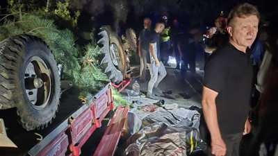 Sakarya Geyve'de feci kaza! 10 yaralı