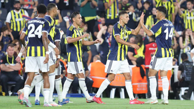 Fenerbahçe'nin Avrupa kadrosu belli oldu! Kadroda yer almayan isimler dikkati çekti
