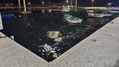 Bandırma limanındaki tehlike: Kirliliğin boyutu büyük