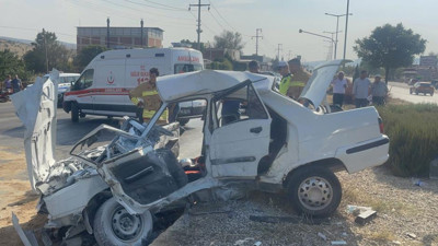 Manisa'da feci kaza! karı-koca hayatını kaybetti