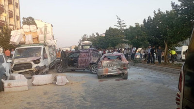 Bitlis'te ortalık savaş alanına döndü! 8 araç kullanılamaz hale geldi