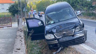 Sinop'ta 2 otomobil çarpıştı: 2 kişi yaralandı