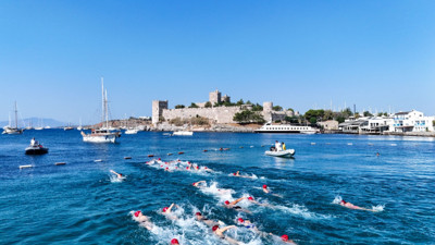 Memorial ve Yüzme Federasyonu Bodrum'da sağlığa kulaç attı