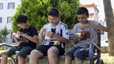 Yaz boyu bedava dondurma! Mersin'de devam ediyor