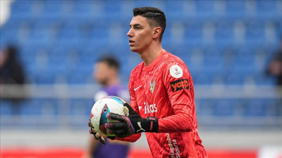 Berke Özer'in yeni takımı belli oldu! İsmi Galatasaray ve Fenerbahçe ile anılmıştı