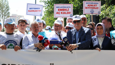 Emekli memurlar bakanlık önündeydi