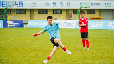 Tek kolluyla hayallerinin peşinden koşuyor: Sağlıklı insanların yapabildiği her şeyi ben de yapabilirim