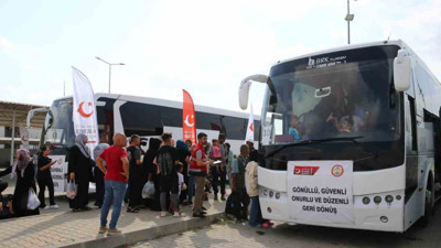 Suriyelilerin ülkelerine gönüllü geri dönüşleri sürüyor