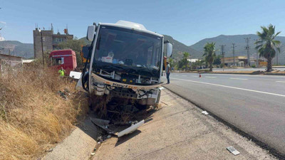 Antalya'da korkunç kaza! 23 yaralı
