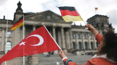 Almanya Perinçek'in bildirgesini tartışıyor: Türkler AfD ve BSW’de örgütlenmeli
