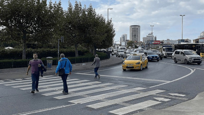 Yaya geçitlerine düzenleme: Kaldırılacaklar!