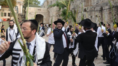 Fanatik yerleşimcilerden Mescid-i Aksa'da Talmud ritüelleriyle kışkırtma