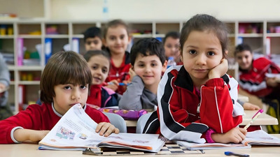 Velilere kötü haber: Kitap ve yemek ücretleri cep yakıyor