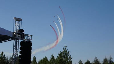 Türk Yıldızları’ndan nefes kesen gösteri!