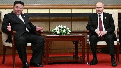 Putin Ukrayna savaşındaki katkılarından dolayı Kim'e teşekkür etti: 'Kahraman askerlerinizin fedakarlıkları unutulmayacak'