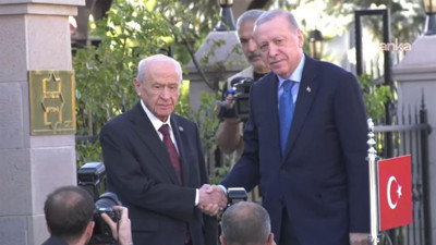 Cumhurbaşkanı Erdoğan ve Bahçeli'den sürpriz görüşme
