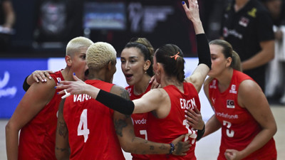 A Milli Kadın Voleybol Takımımız, Japonya'yı devirdi