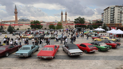 Yıllara meydan okuyorlar! Sivas'ta görücüye çıktı