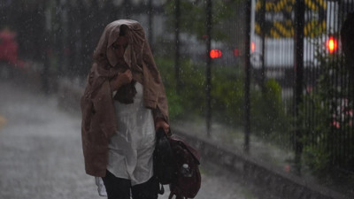 18 ile gök gürültülü sağanak geliyor! Meteoroloji yağış beklenen illeri sıraladı