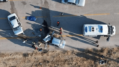 Otomobiller kafa kafaya çarpıştı: Sürücüler hayatını kaybetti