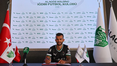 Iğdır FK, Güray Vural'ı renklerine bağladı