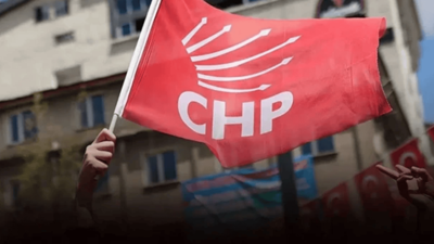 Antalya’da CHP’li belediyede deprem: Başkan yardımcıları istifa etti