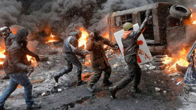 Rus istihbaratı SVR: AB Sırbistan'da Ukrayna benzeri darbeye teşebbüs ediyor