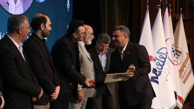 İranda milli sanayiciye takdir