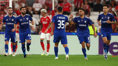 Karabağ'dan tarihi zafer! Azerbaycan temsilcisi, Benfica'yı 3-2 yendi