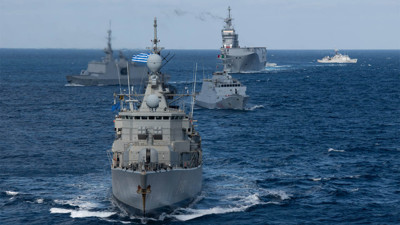 Namlular Türkiye'ye döndü! Ege'de dikkat çeken tatbikat