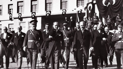 Tüm Toplum Kemalizm Adına Dayak Mı Yedi?