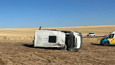 Diyarbakır’da korkunç kaza: Öğrenci servisi devrildi! Çok sayıda yaralı var!