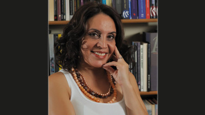 ‘Edebiyat toplumun aynasıdır’