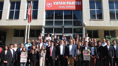 Öncü Gençlik’te bayrak değişimi