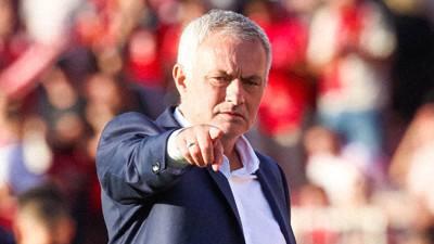 Benfica Teknik Direktörü Jose Mourinho'dan Ali Koç açıklaması