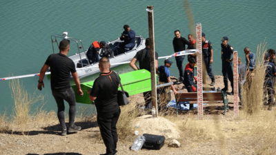 Kayıp emekli polisin cansız bedenine ulaşıldı! 7 metre açıkta bulundu