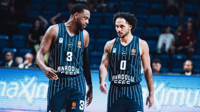 Anadolu Efes, EuroLeague'e galibiyetle başladı