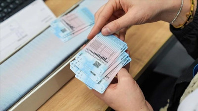 Eski ehliyetler için son gün yaklaşıyor! Sürücü belgesi yenileme ücreti ne kadar, gerekli belgeler neler?