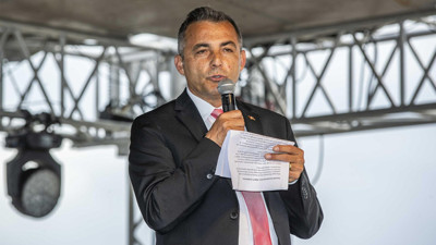 CHP'de sular durulmuyor! Bir belediye başkanı daha istifa etti!