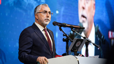 Bakan Işıkhan'dan CHP'li belediyeye: "İzmir'in dağlarında çiçekler değil..."